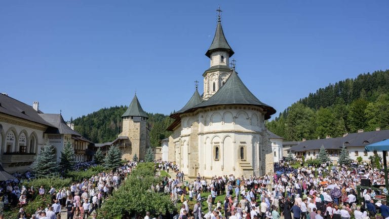 Putna – Ghid complet: mănăstire, istorie și atracții Putna