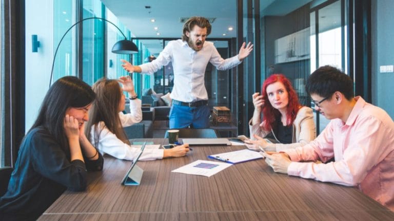 Cum gestionezi conflictele la birou Cum gestionezi conflictele la birou