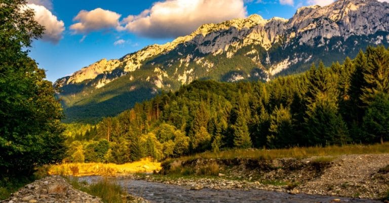 Top trasee din Bucegi și Piatra Craiului