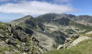 Urcare pe Vârful Parângul Mare – Un traseu spectaculos pentru drumeți dedicați